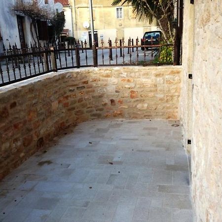 Rooms Grof Tar-Vabriga Esterno foto