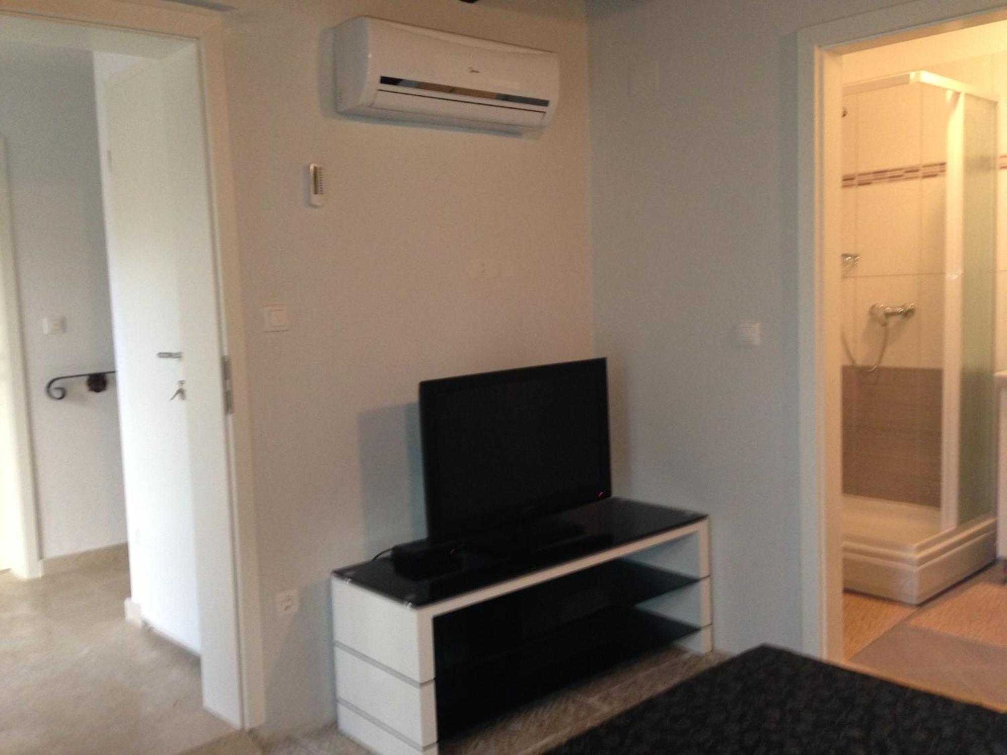 Rooms Grof Tar-Vabriga Esterno foto